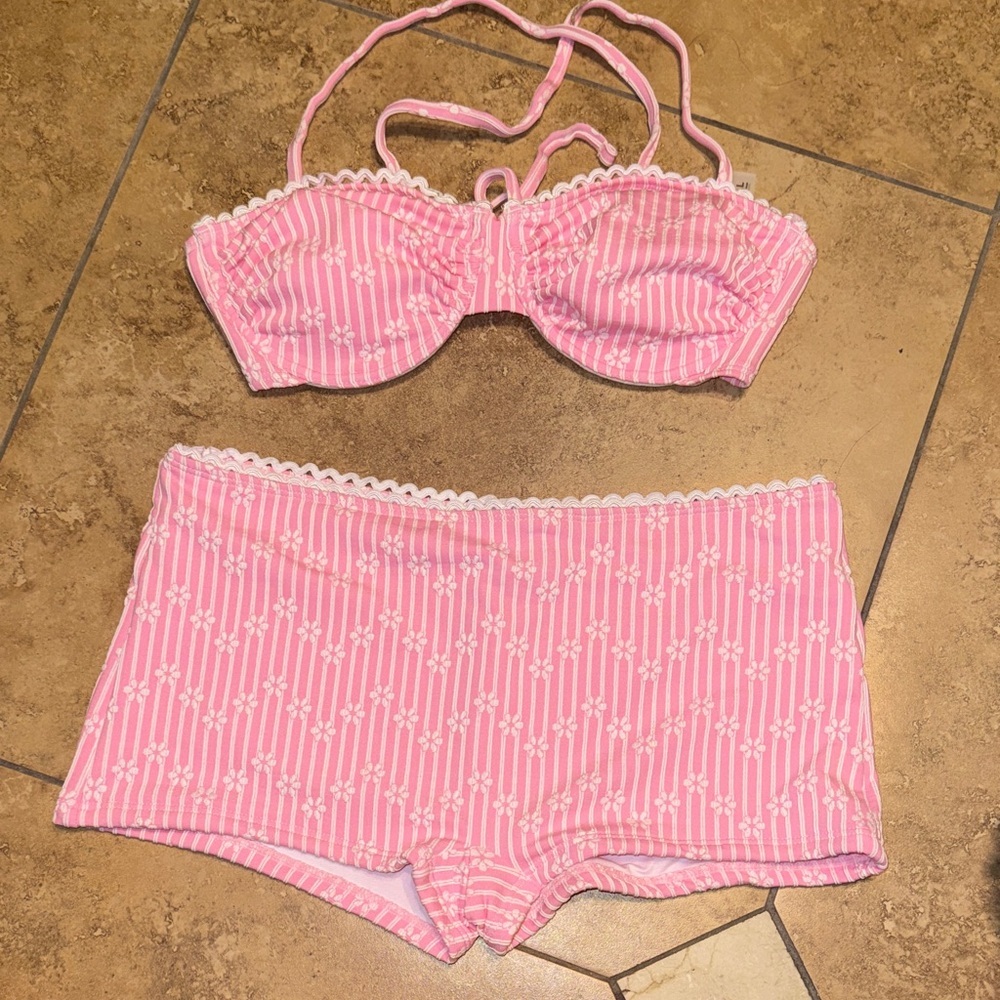 Samiol NWT Pink Striped Swim Bra with Lace Trim